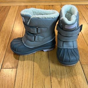 Snow boots- good used condition!